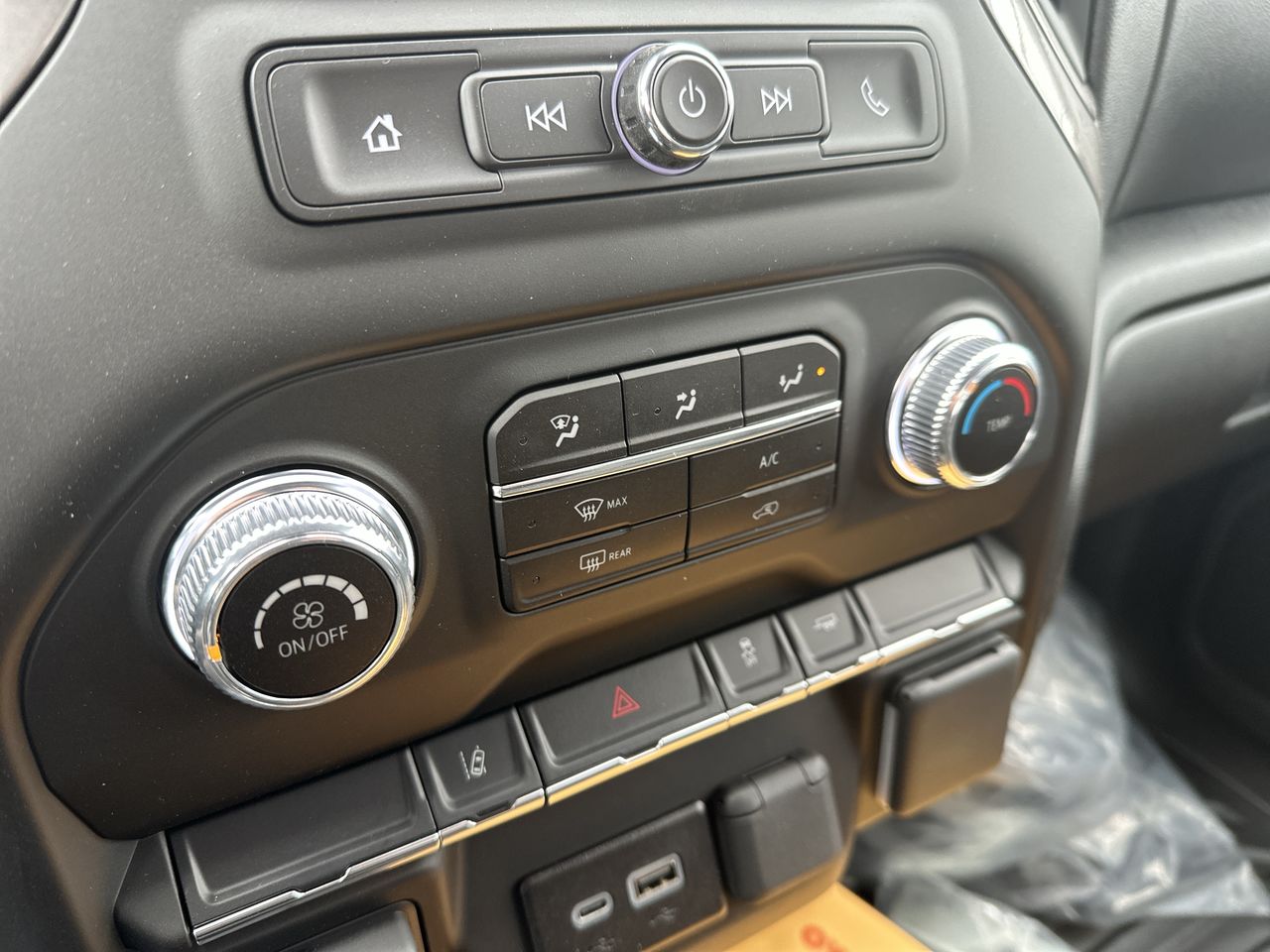 2025 GMC Sierra 2500 HD Pro