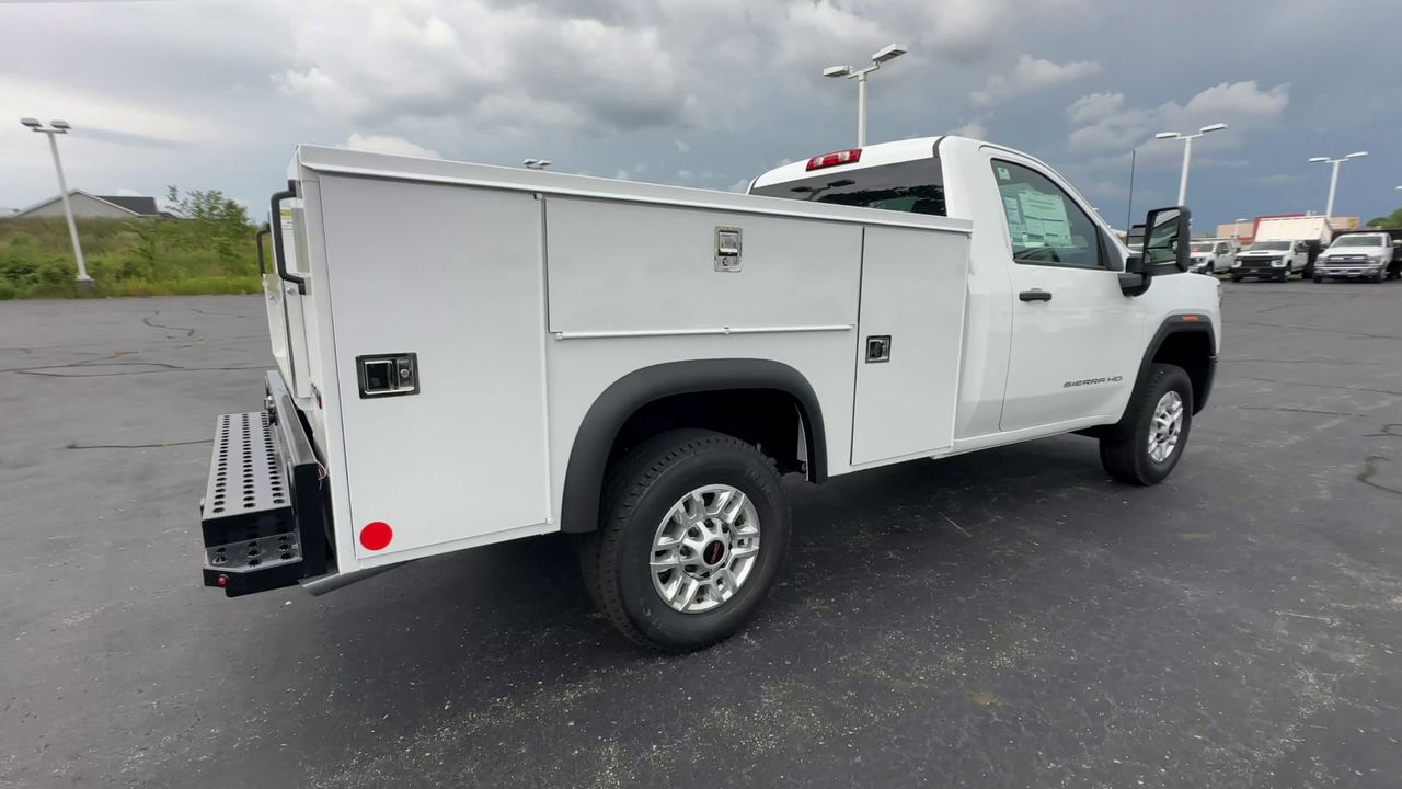 2025 GMC Sierra 2500 HD Pro