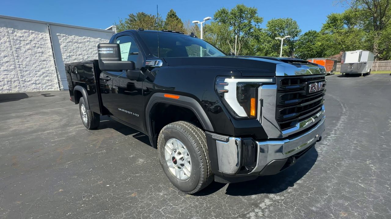 2025 GMC Sierra 2500 HD Pro