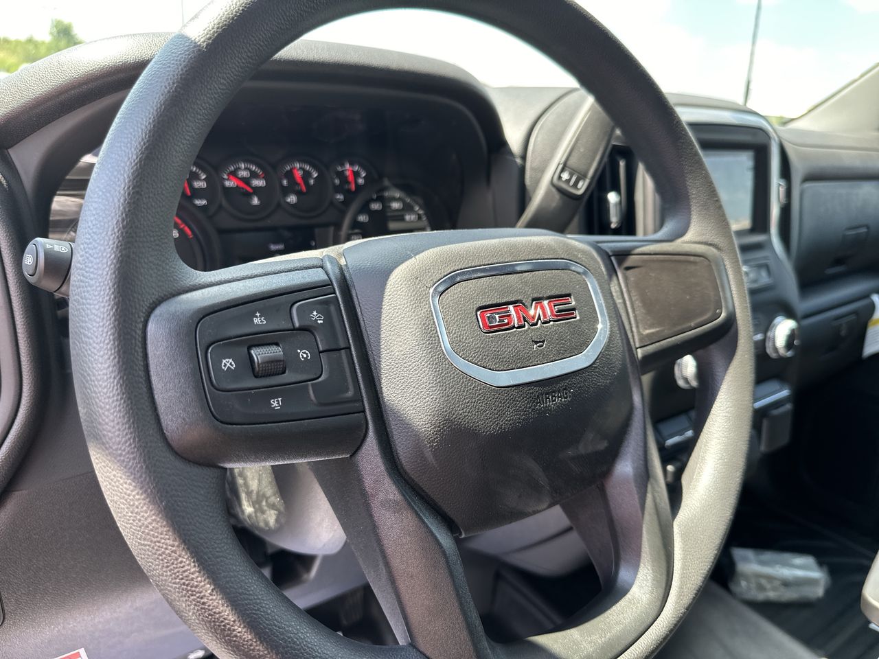 2024 GMC Sierra 2500 HD Pro