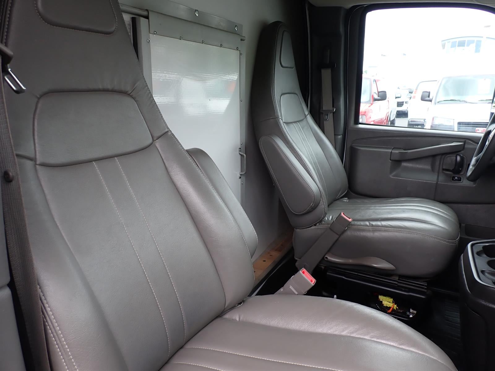 2017 GMC Savana Cutaway 3500 3500 VAN 139"