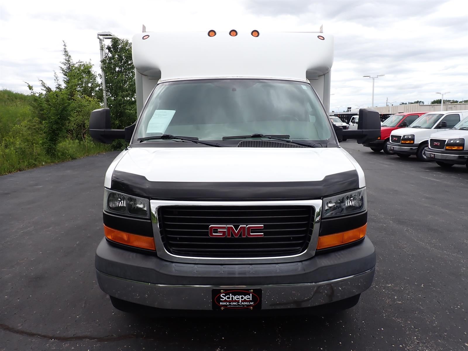 2017 GMC Savana Cutaway 3500 3500 VAN 139"
