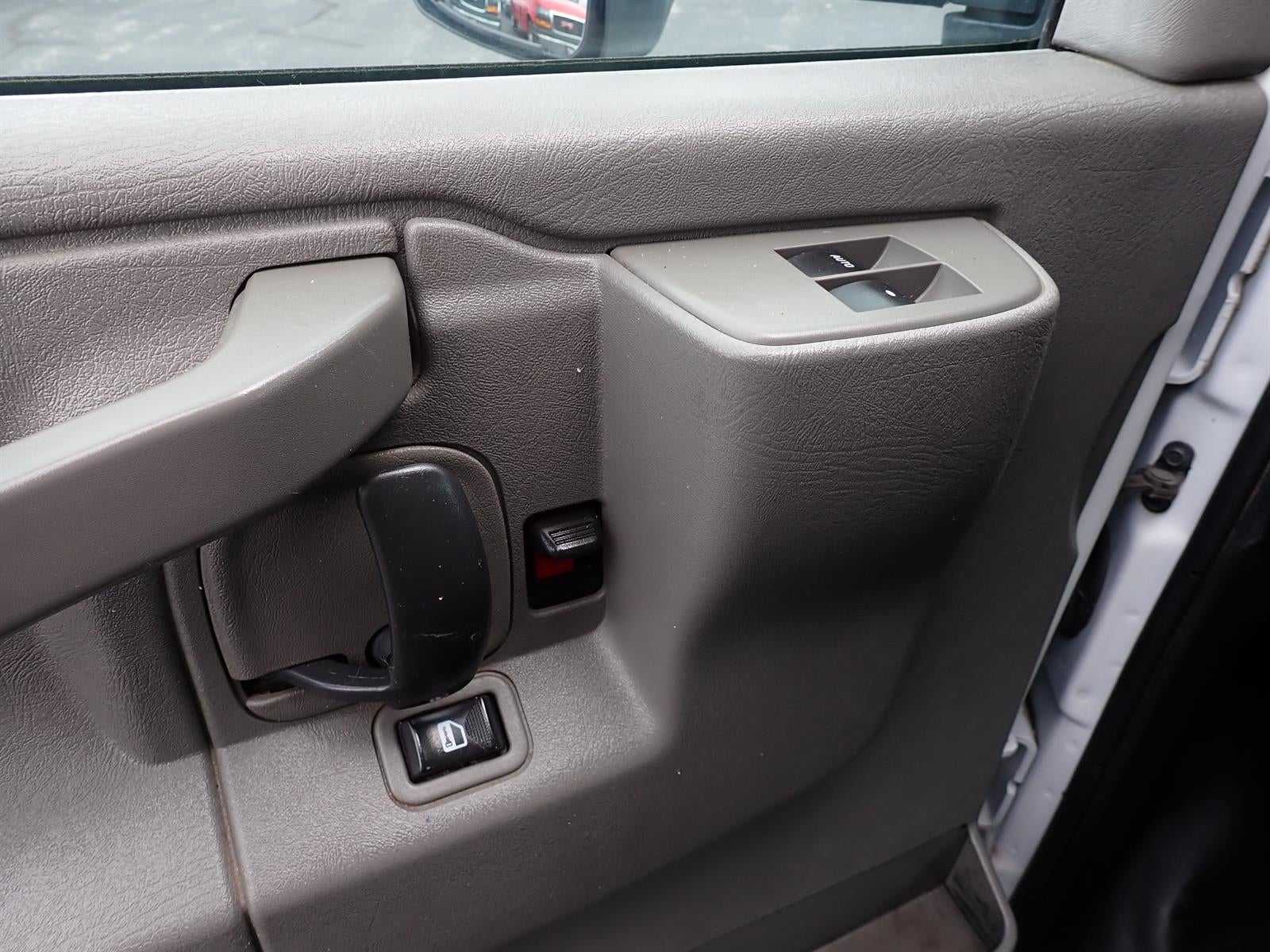 2017 GMC Savana Cutaway 3500 3500 VAN 139"