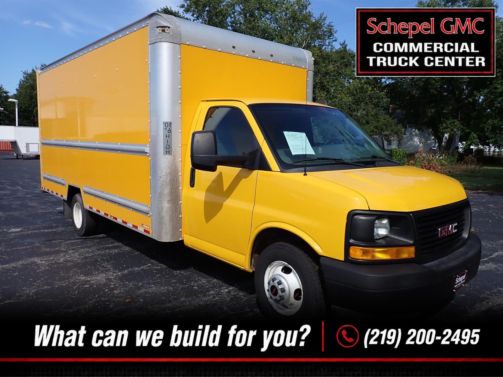 2017 GMC Savana Cutaway 3500 VAN 177"