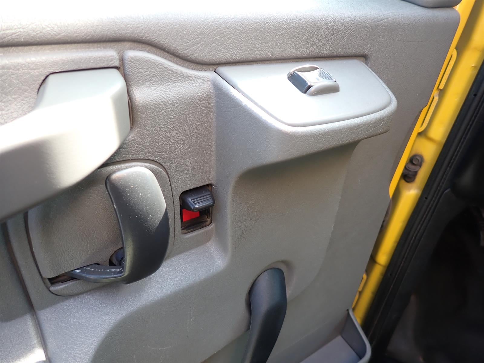 2017 GMC Savana Cutaway 3500 VAN 177"