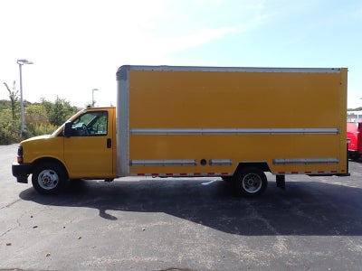2017 GMC Savana Cutaway 3500 VAN 177"