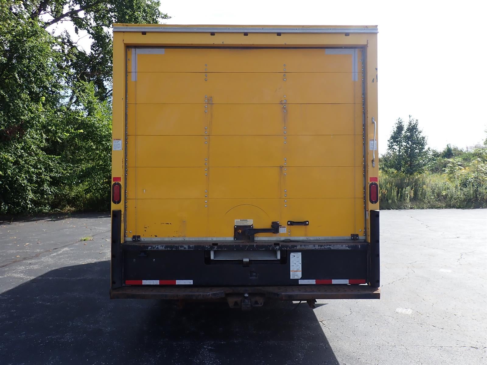 2017 GMC Savana Cutaway 3500 VAN 177"