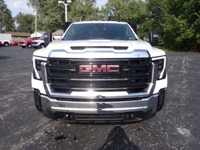 2026 GMC Sierra 3500 HD Chassis Cab Pro