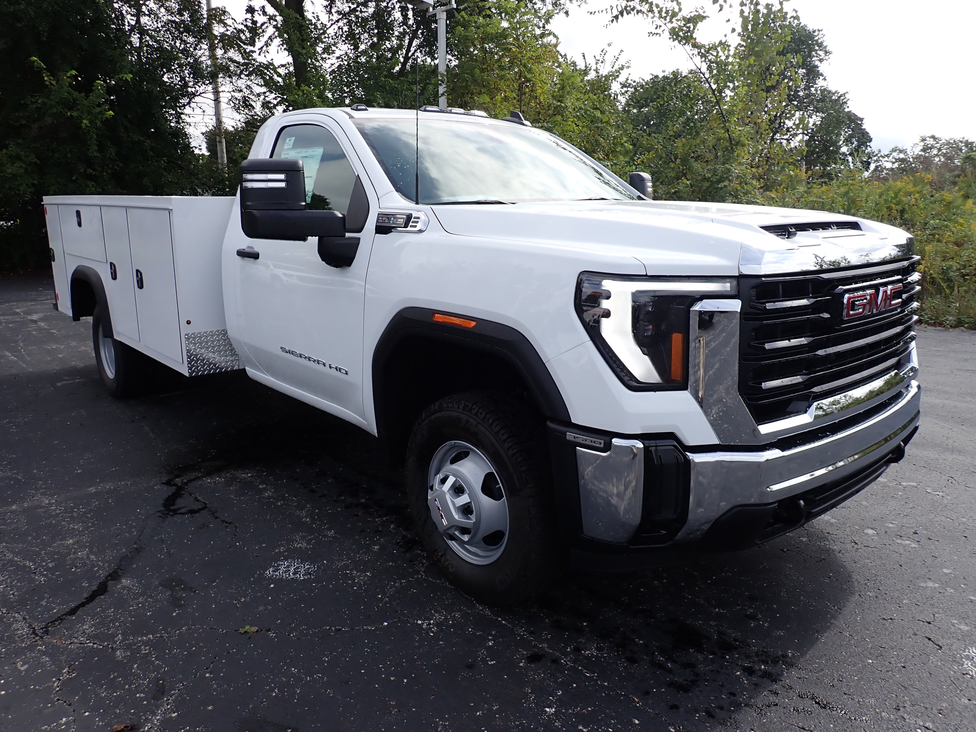 2026 GMC Sierra 3500 HD Chassis Cab Pro