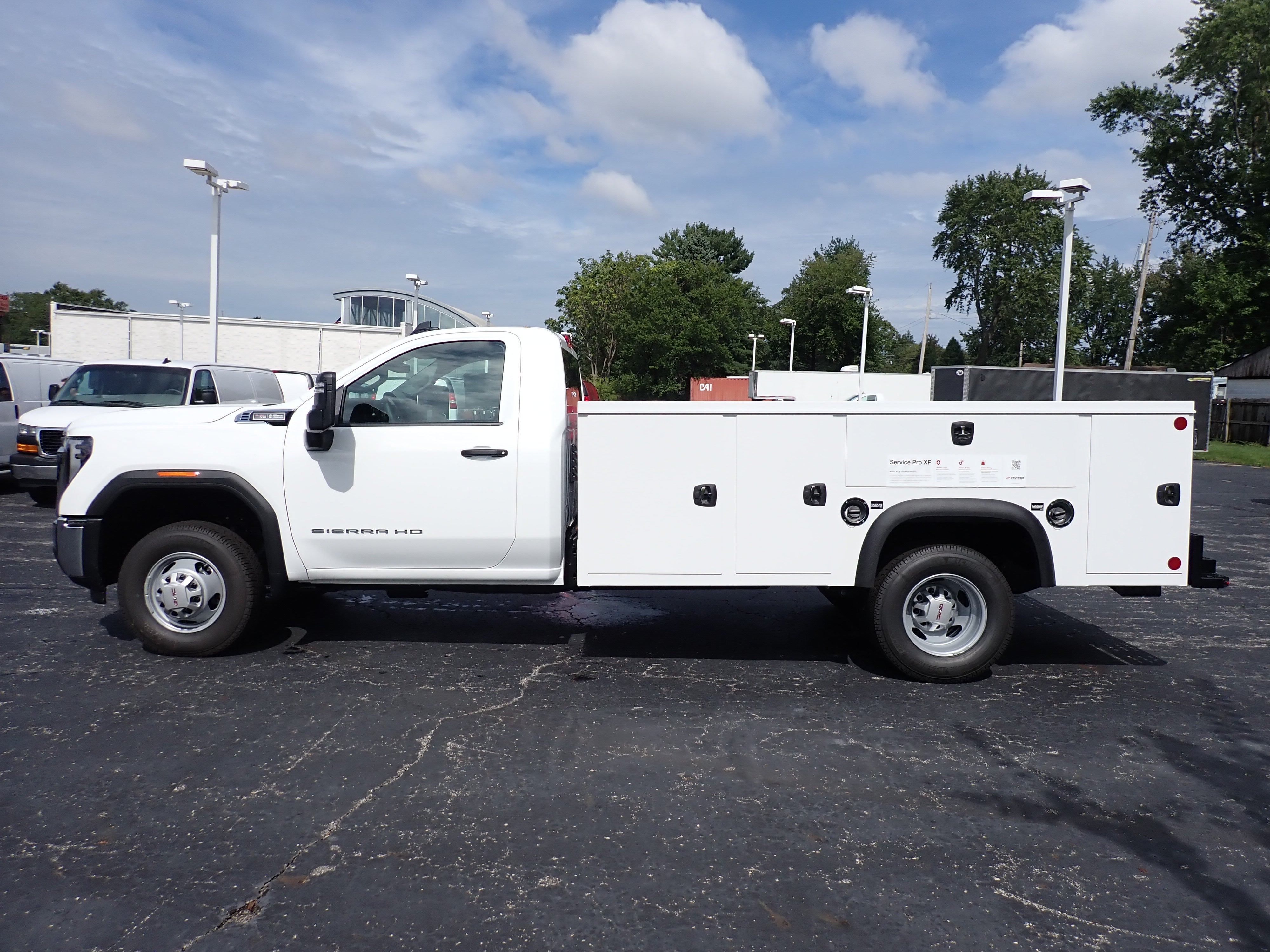 2026 GMC Sierra 3500 HD Chassis Cab Pro