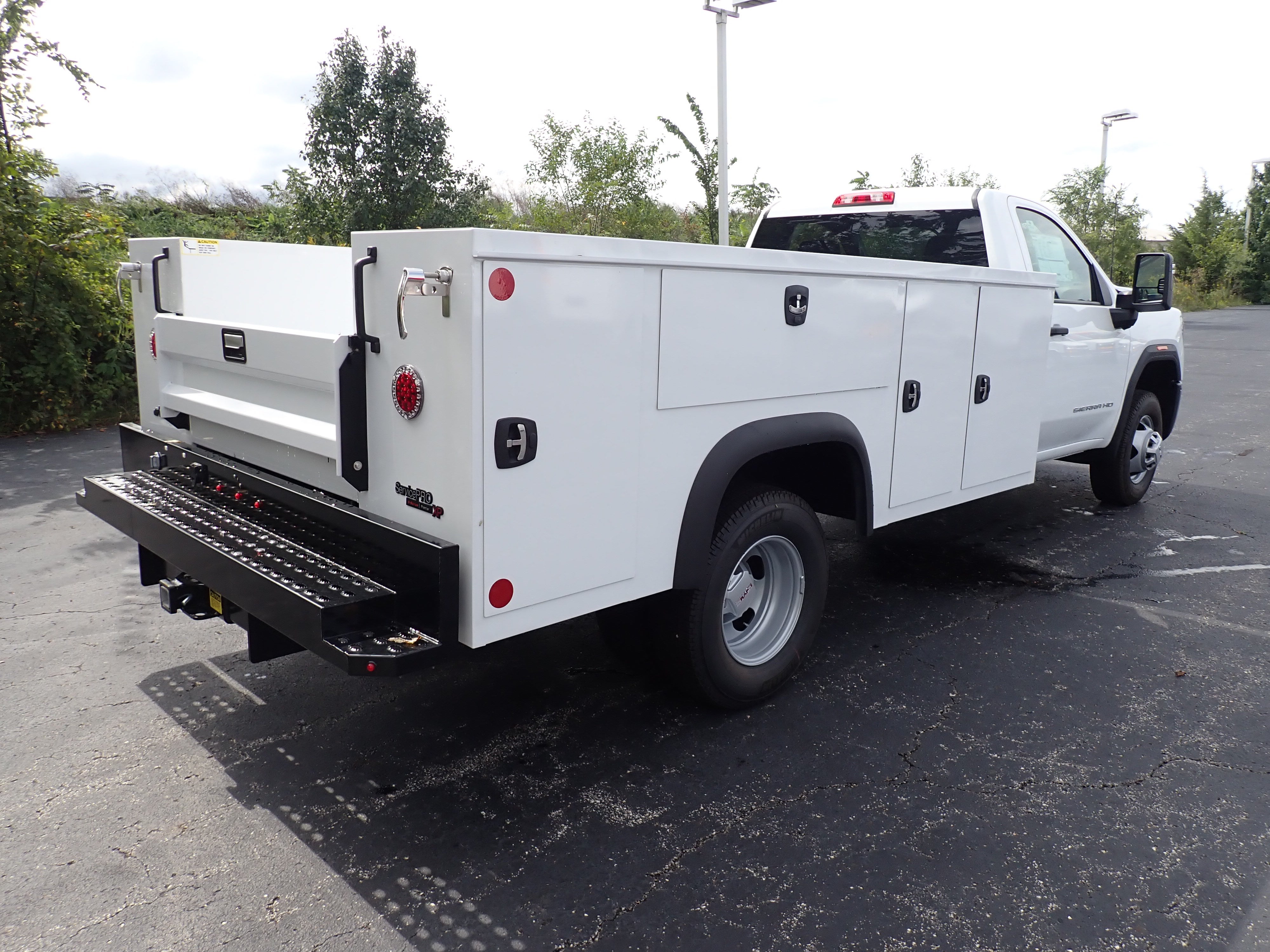 2026 GMC Sierra 3500 HD Chassis Cab Pro