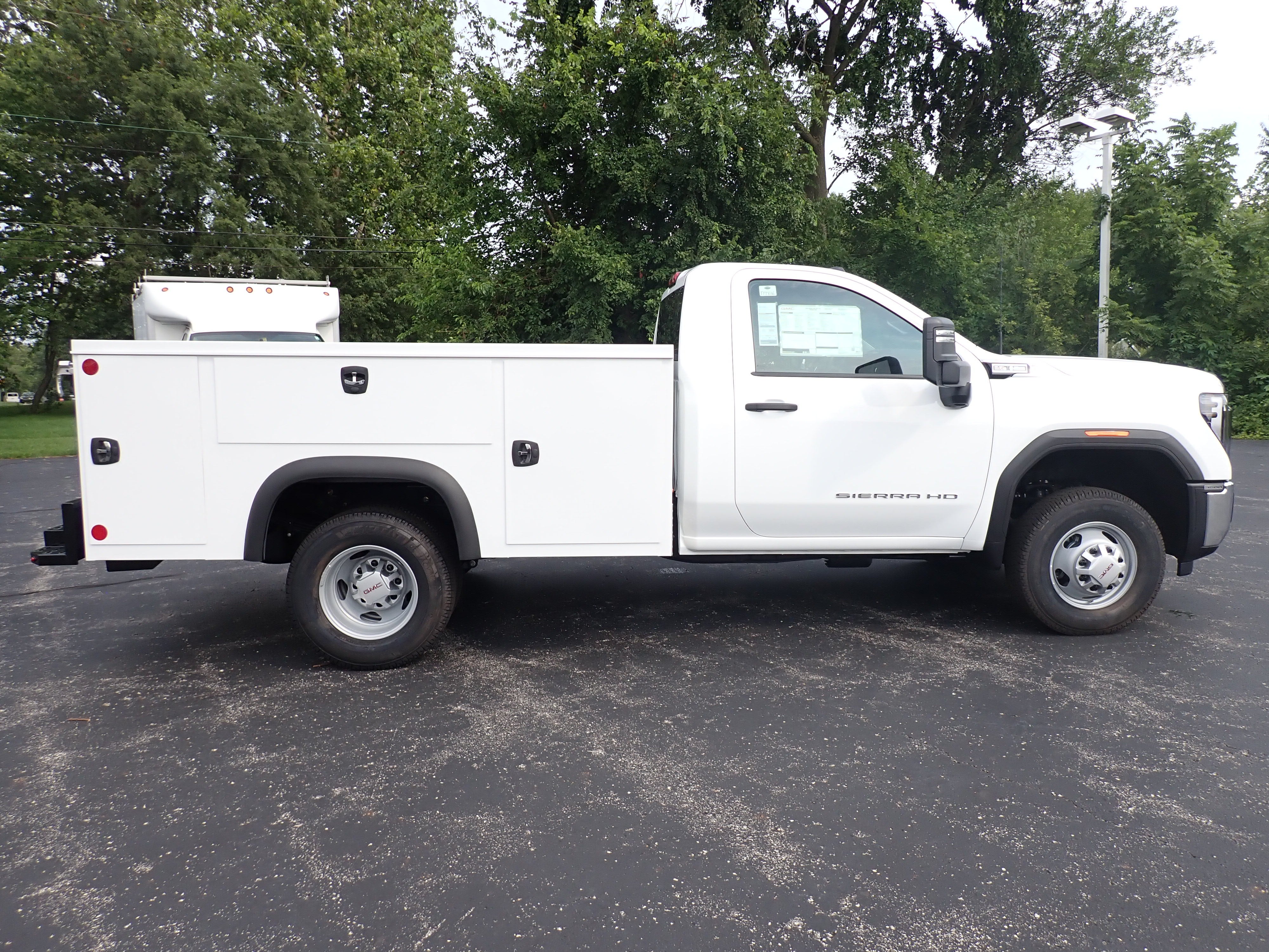 2026 GMC Sierra 3500 HD Chassis Cab Pro