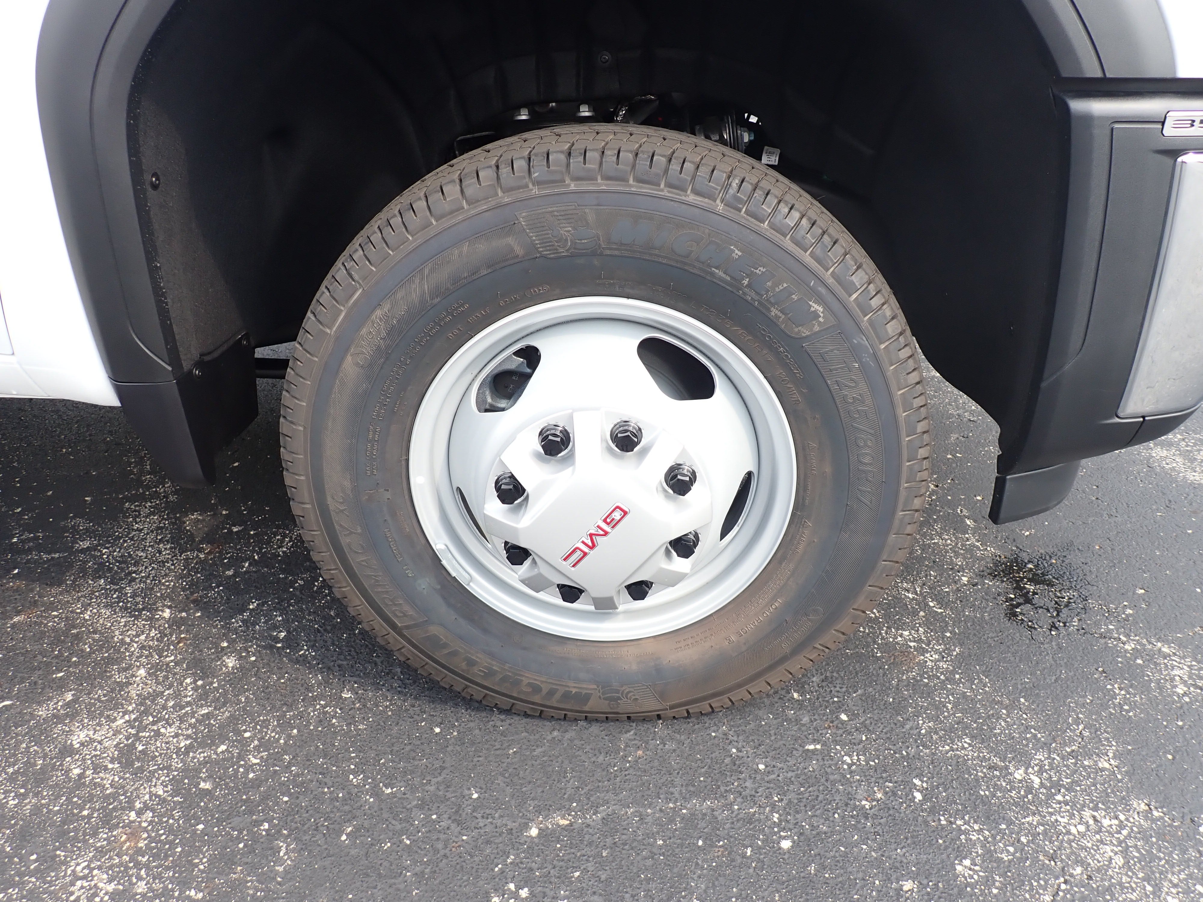 2026 GMC Sierra 3500 HD Chassis Cab Pro
