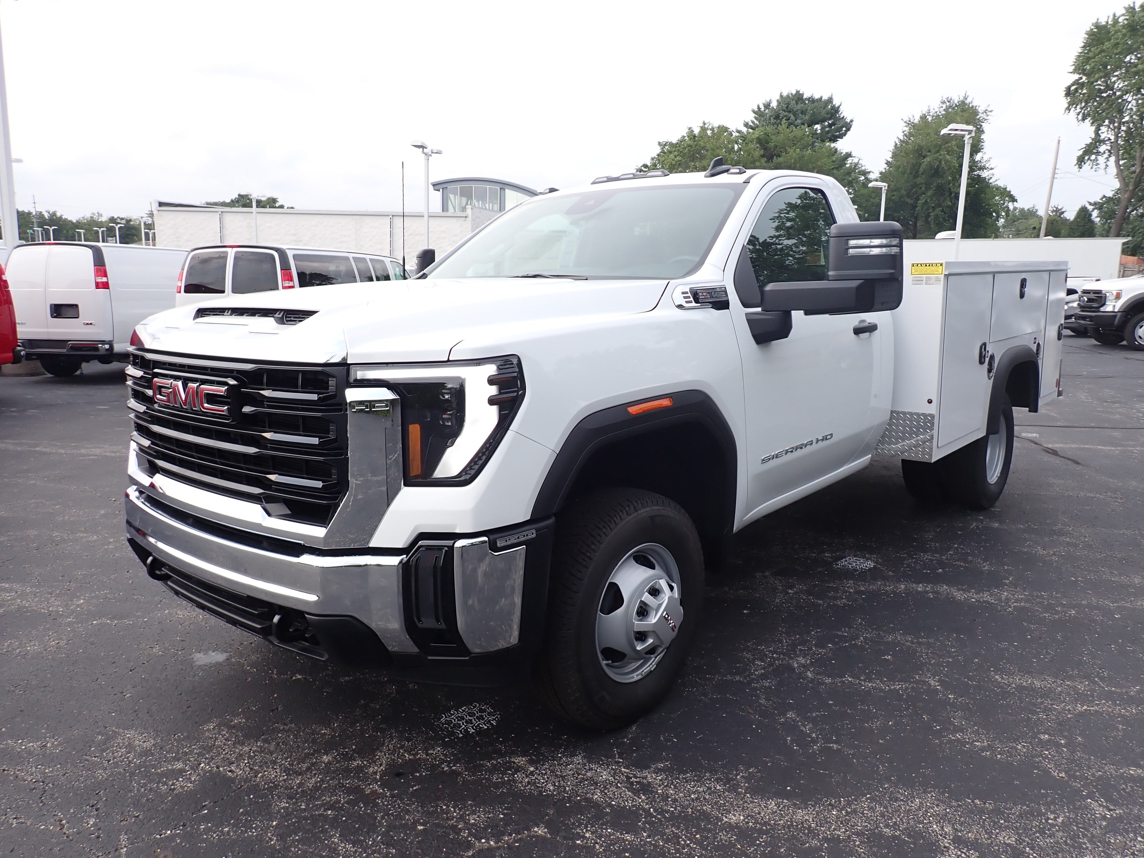 2026 GMC Sierra 3500 HD Chassis Cab Pro