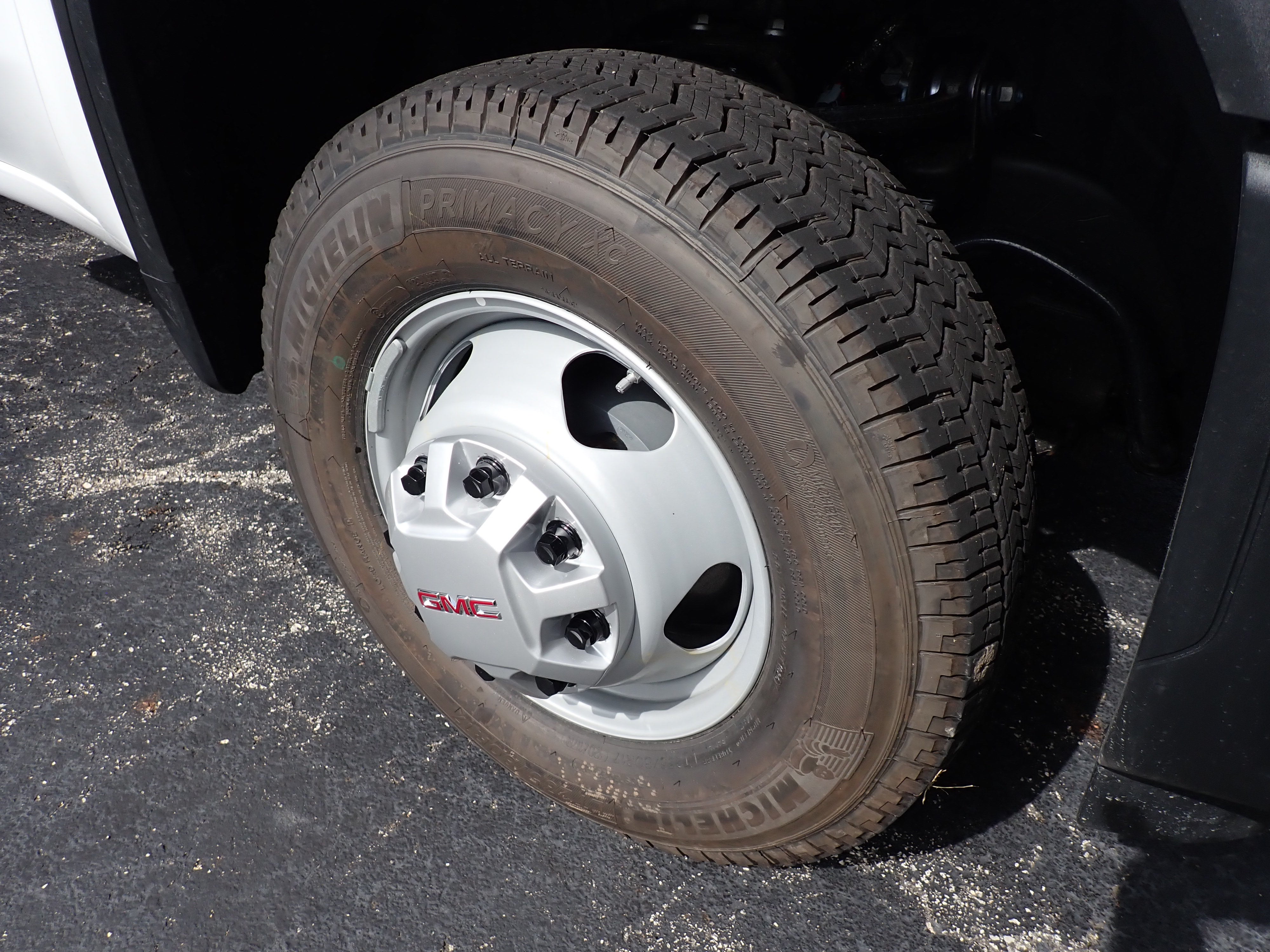 2026 GMC Sierra 3500 HD Chassis Cab Pro