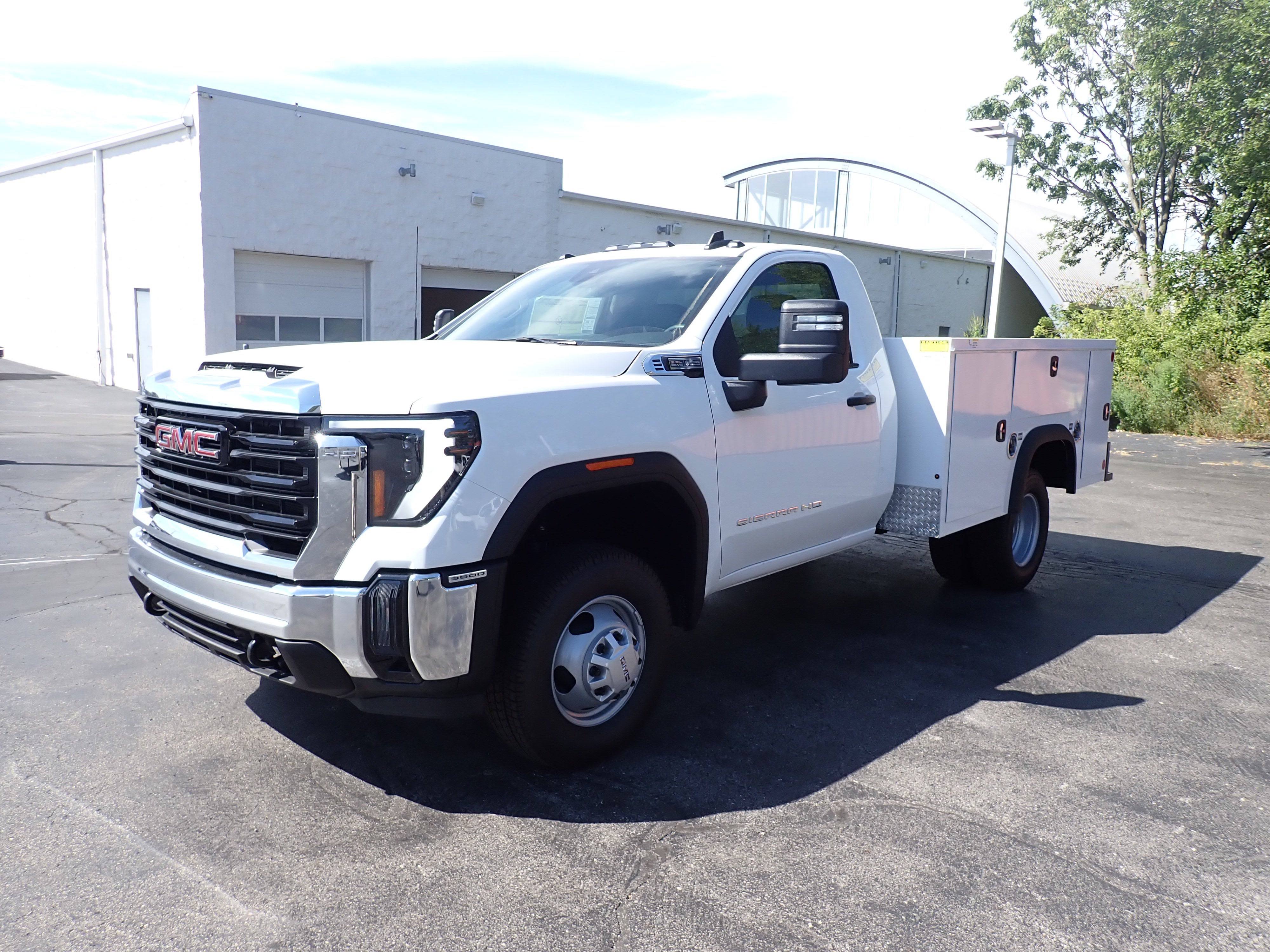 2026 GMC Sierra 3500 HD Chassis Cab Pro