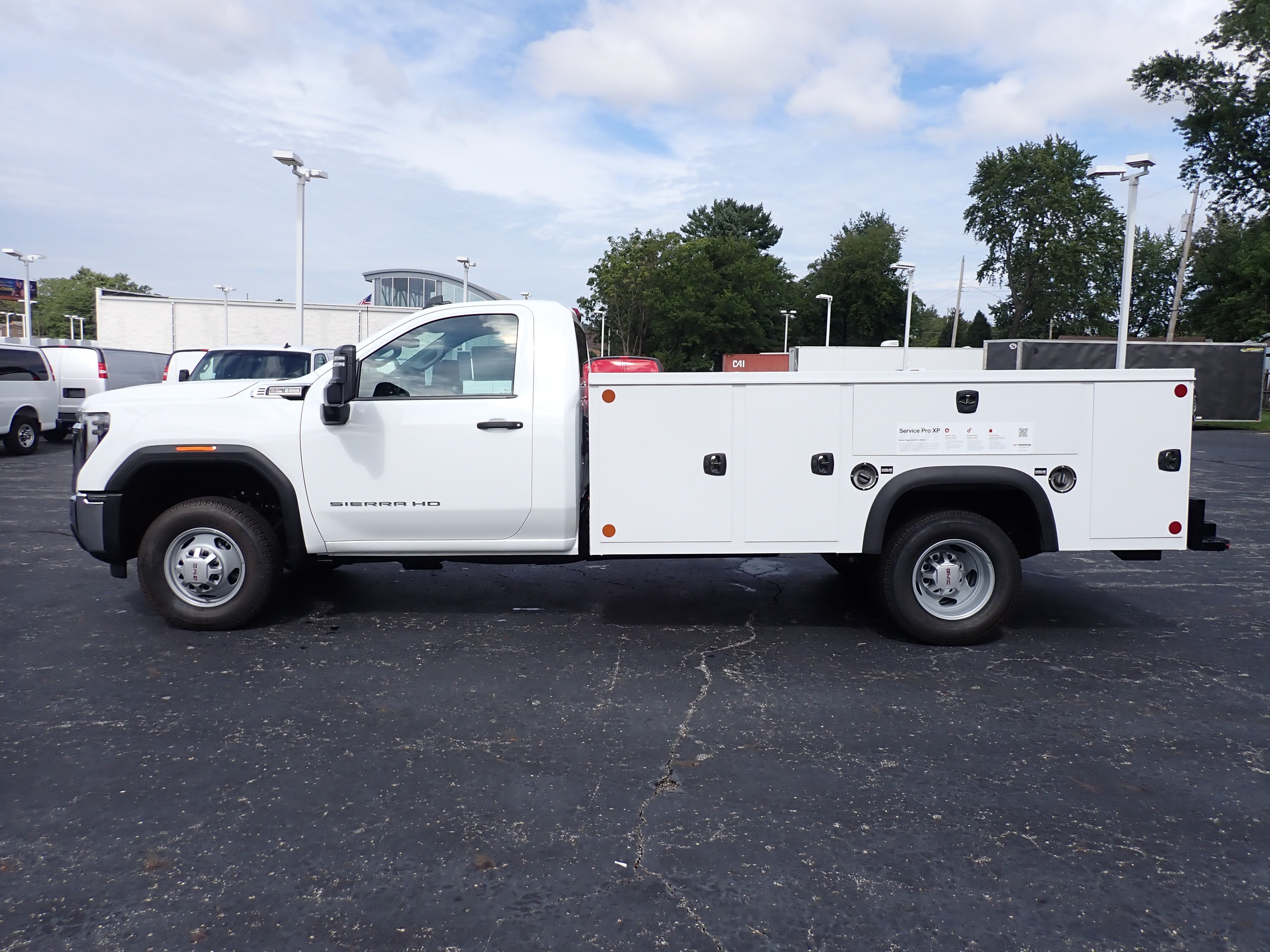 2026 GMC Sierra 3500 HD Chassis Cab Pro