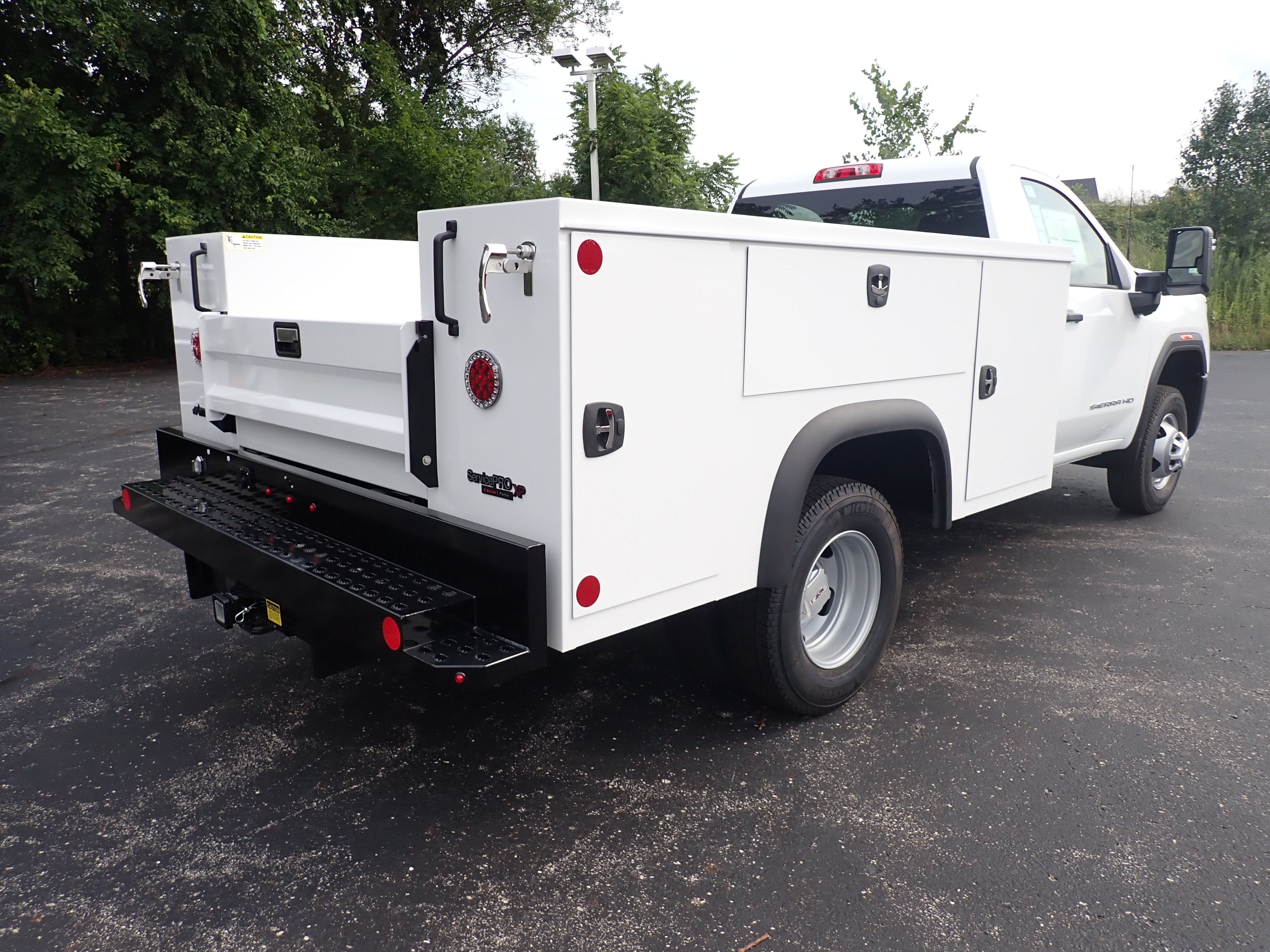 2026 GMC Sierra 3500 HD Chassis Cab Pro