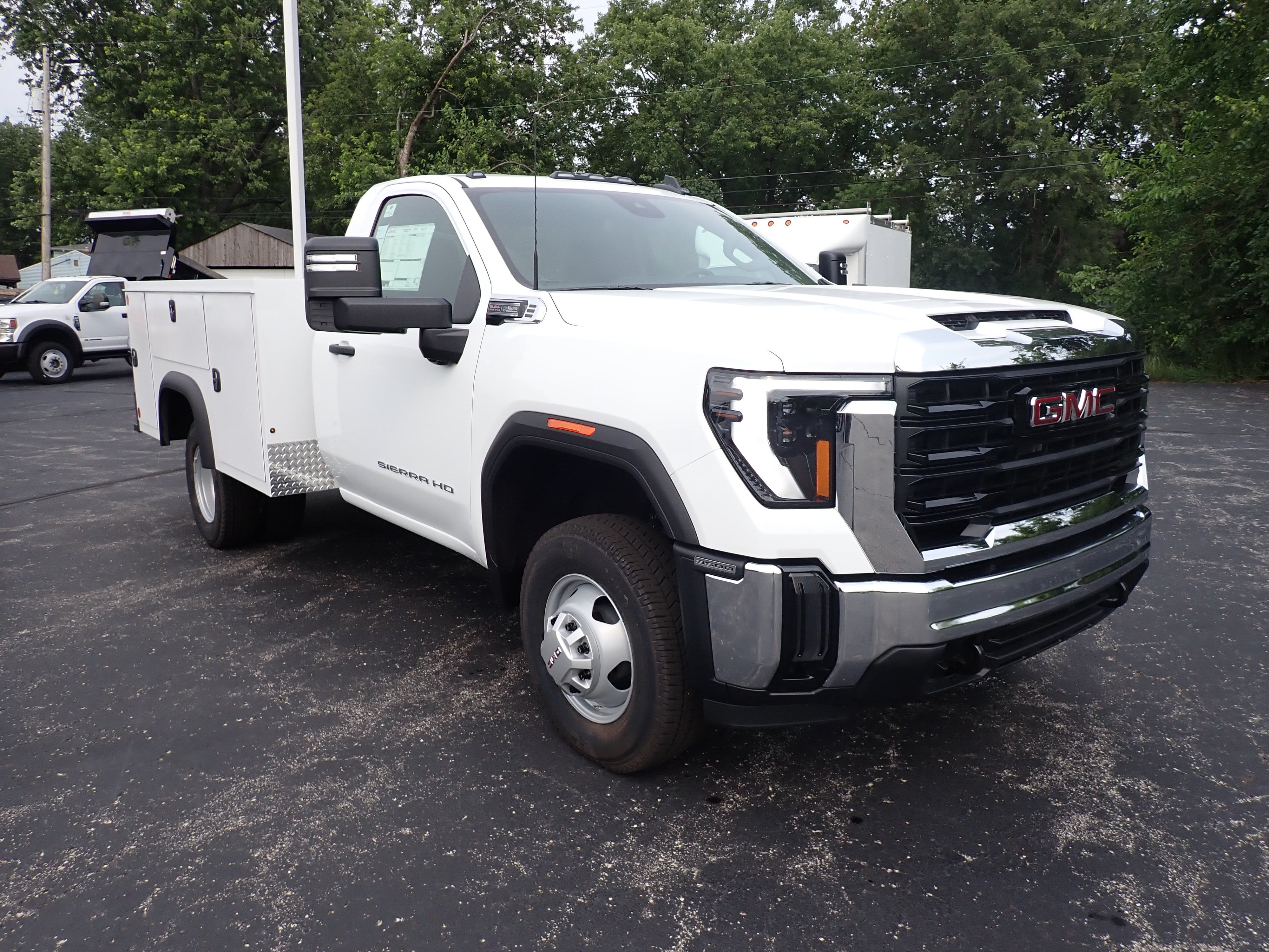 2026 GMC Sierra 3500 HD Chassis Cab Pro