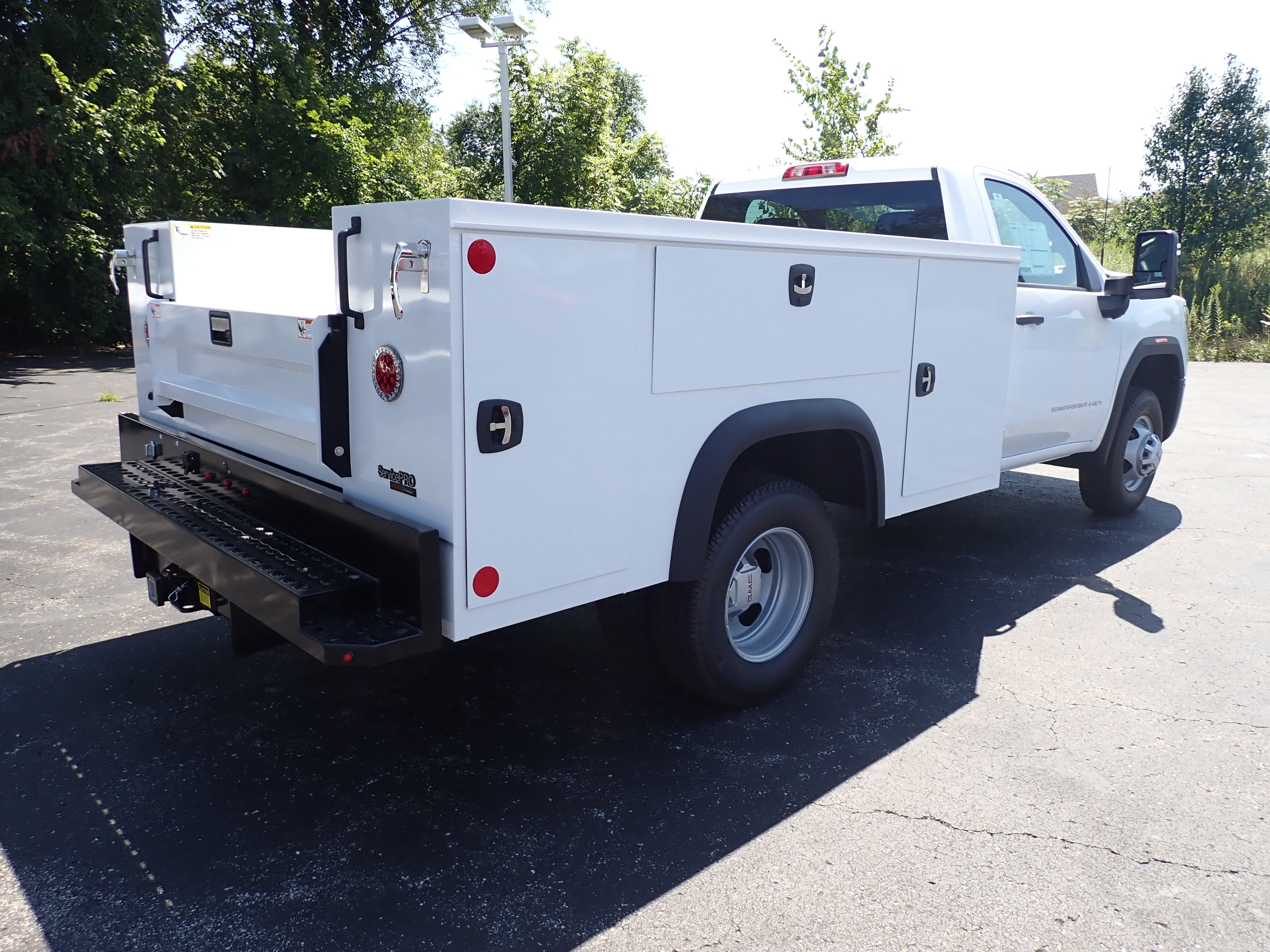 2026 GMC Sierra 3500 HD Chassis Cab Pro