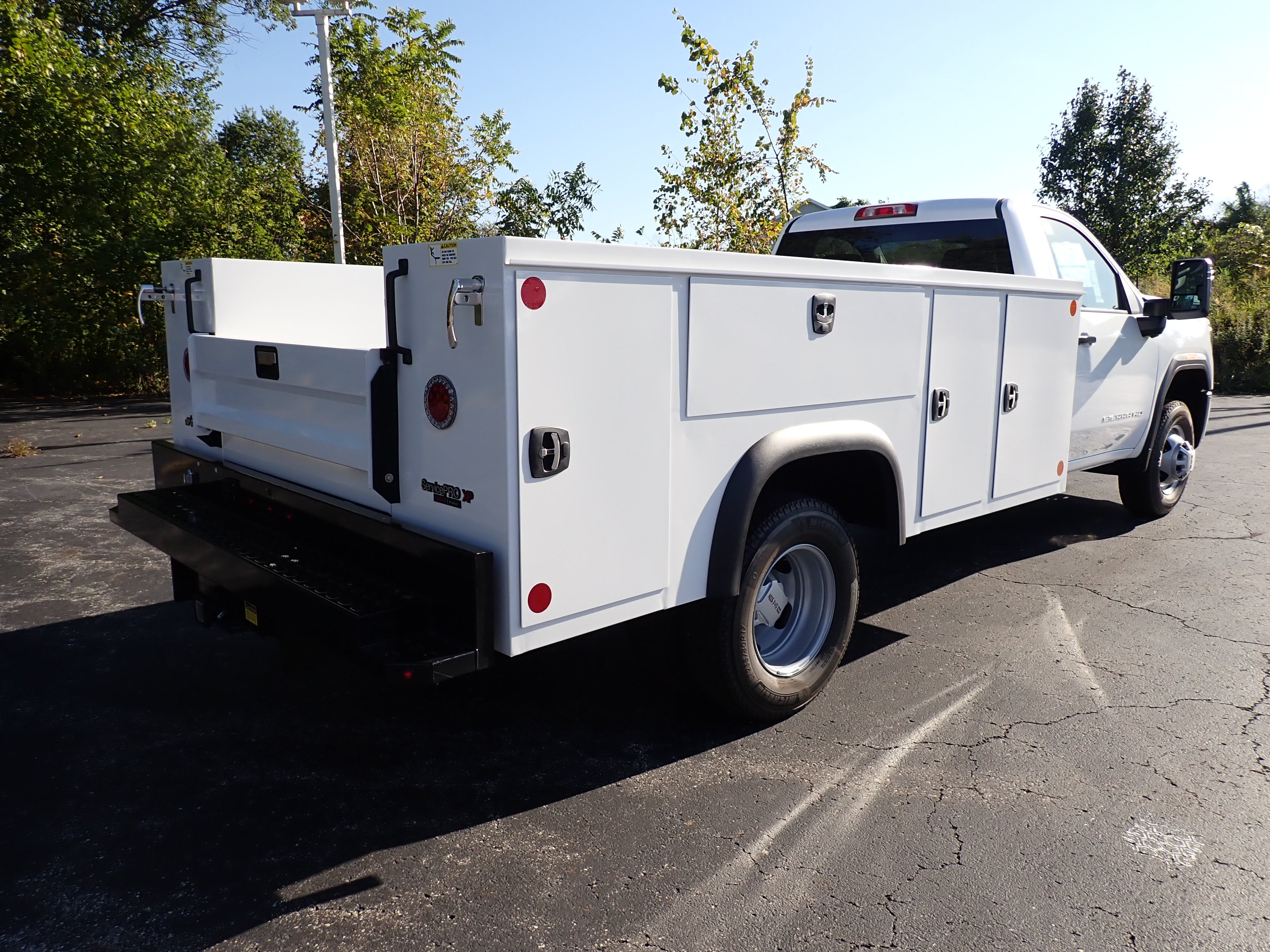 2026 GMC Sierra 3500 HD Chassis Cab Pro