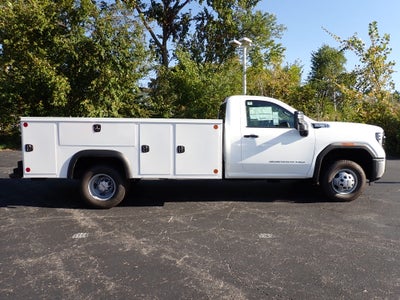 2026 GMC Sierra 3500 HD Chassis Cab Pro