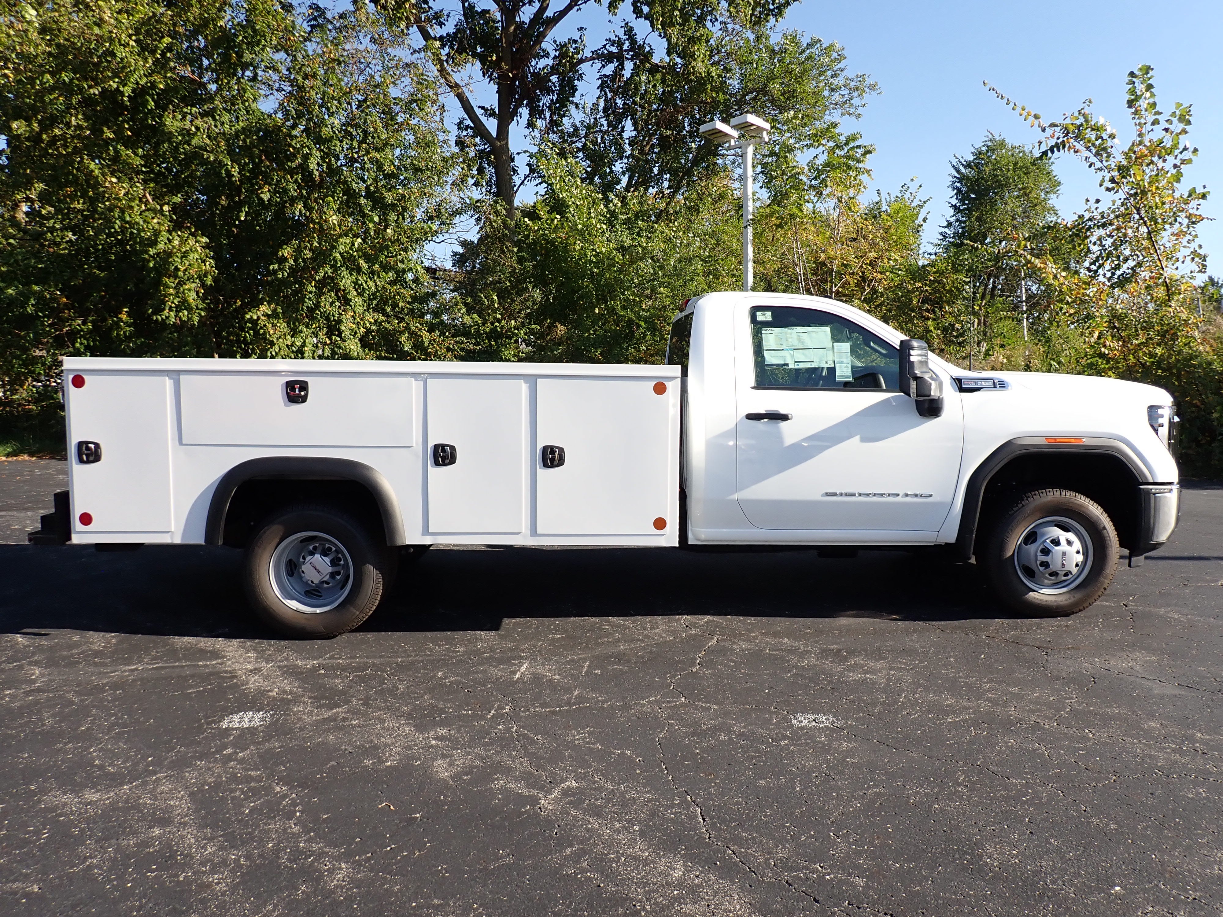 2026 GMC Sierra 3500 HD Chassis Cab Pro