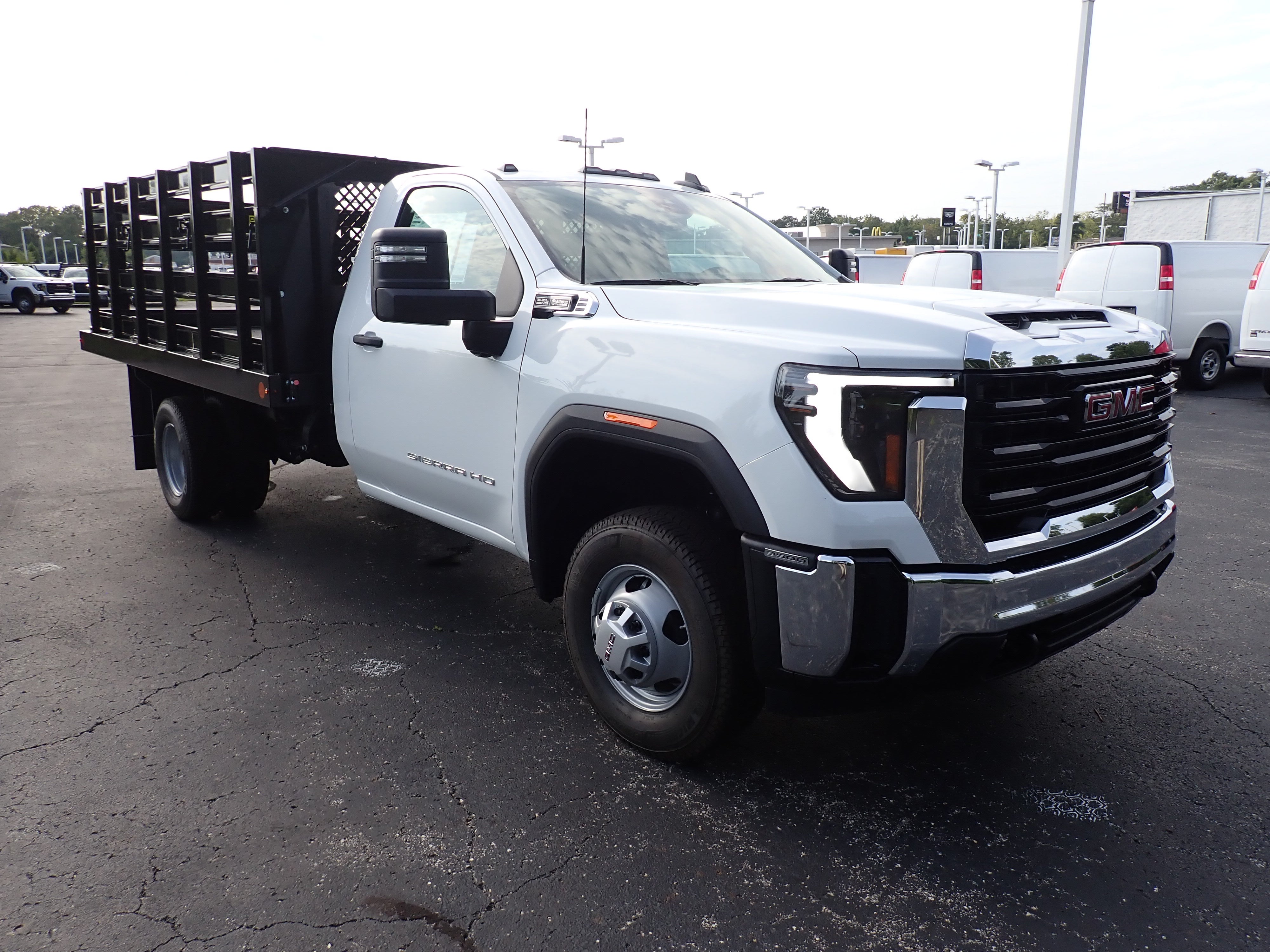 2026 GMC Sierra 3500 HD Chassis Cab Pro