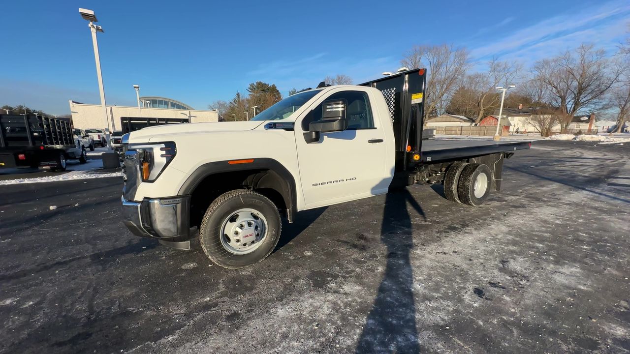 2026 GMC Sierra 3500 HD Chassis Cab Pro