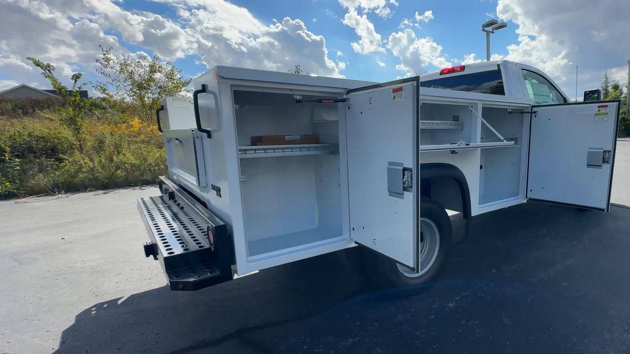 2026 GMC Sierra 3500 HD Chassis Cab Pro