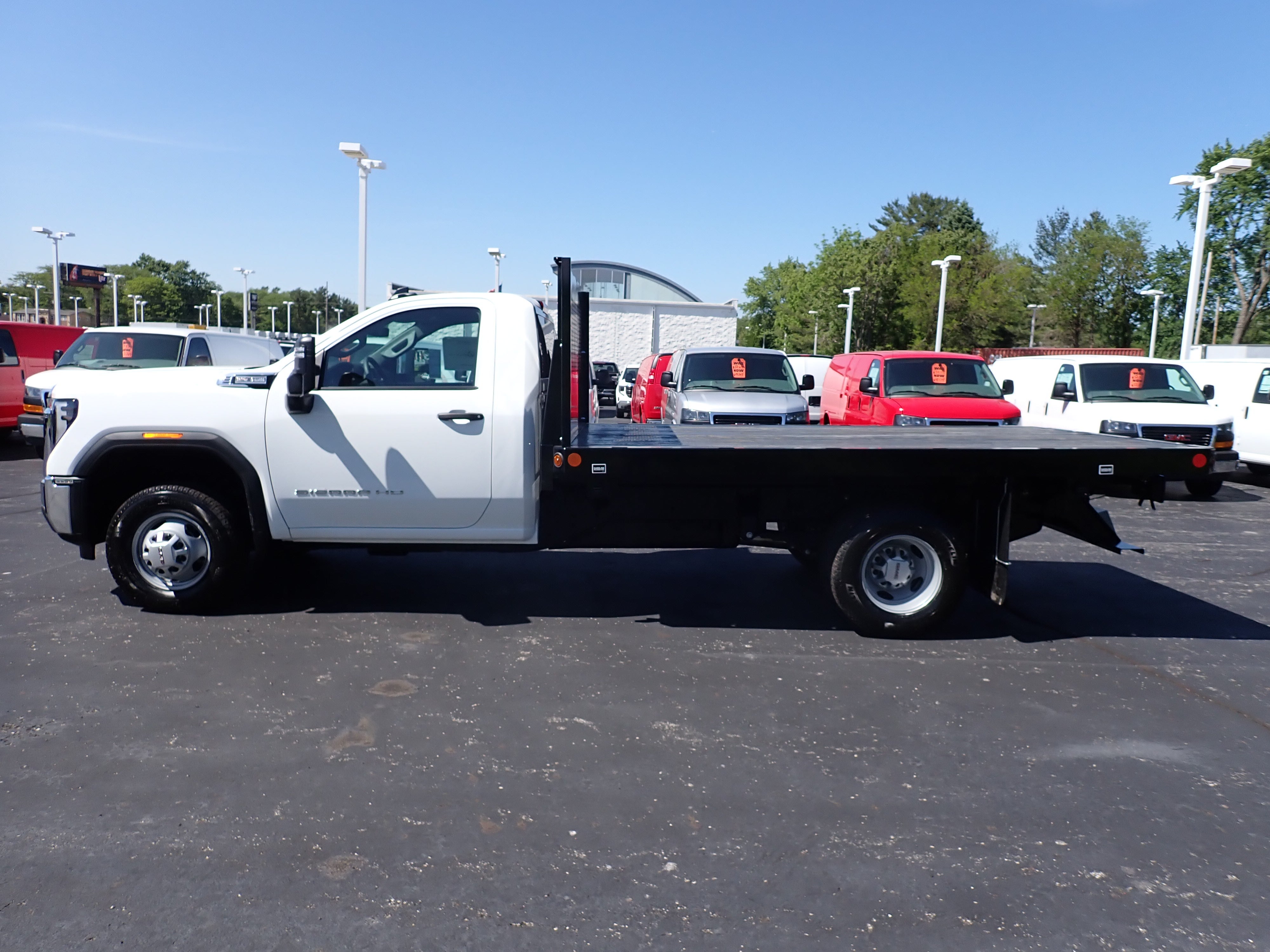 2026 GMC Sierra 3500 HD Chassis Cab Pro