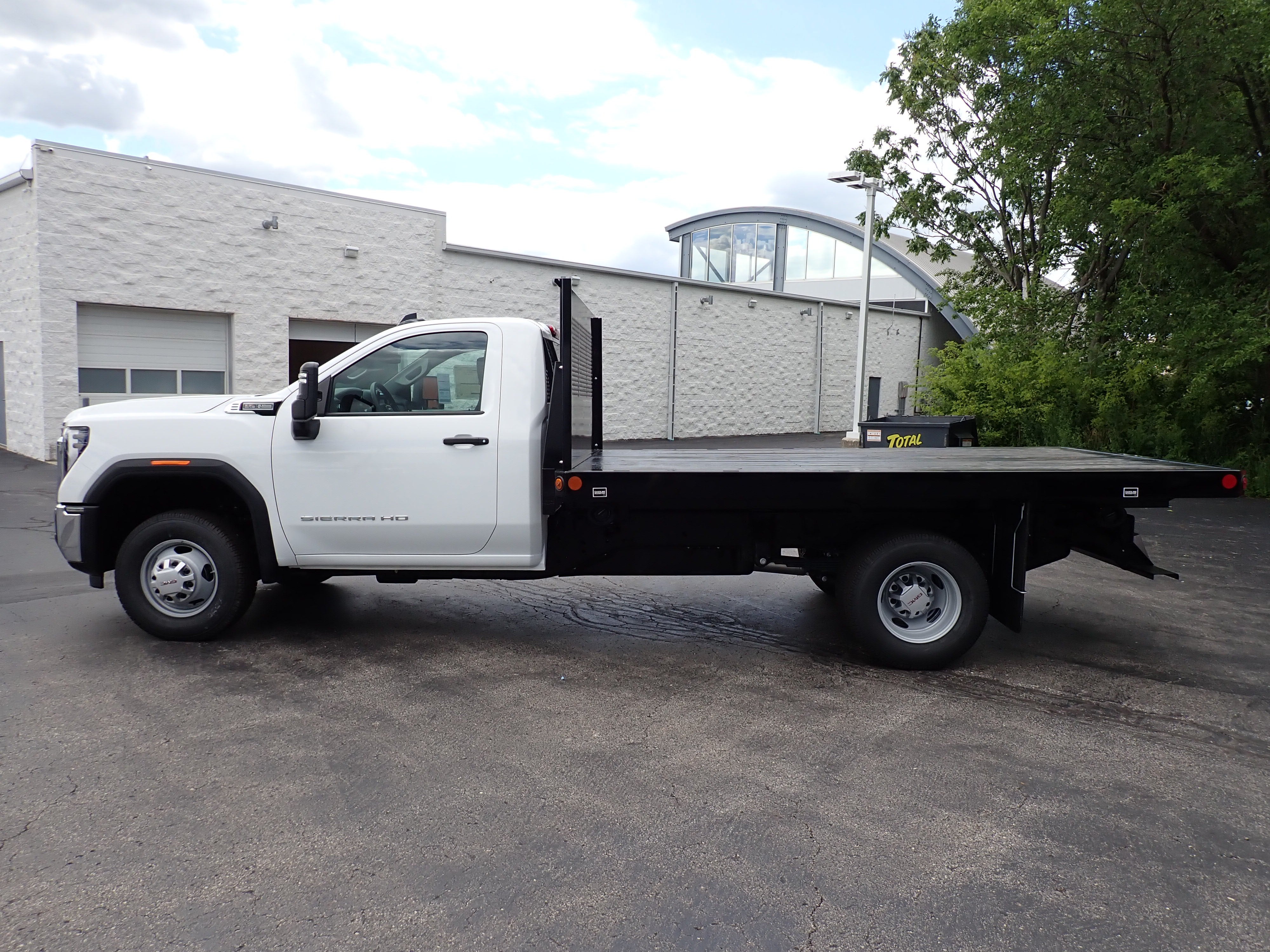 2026 GMC Sierra 3500 HD Chassis Cab Pro