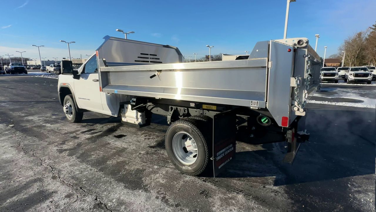 2026 GMC Sierra 3500 HD Chassis Cab Pro