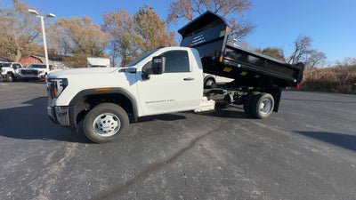 2025 GMC Sierra 3500 HD Chassis Cab Pro