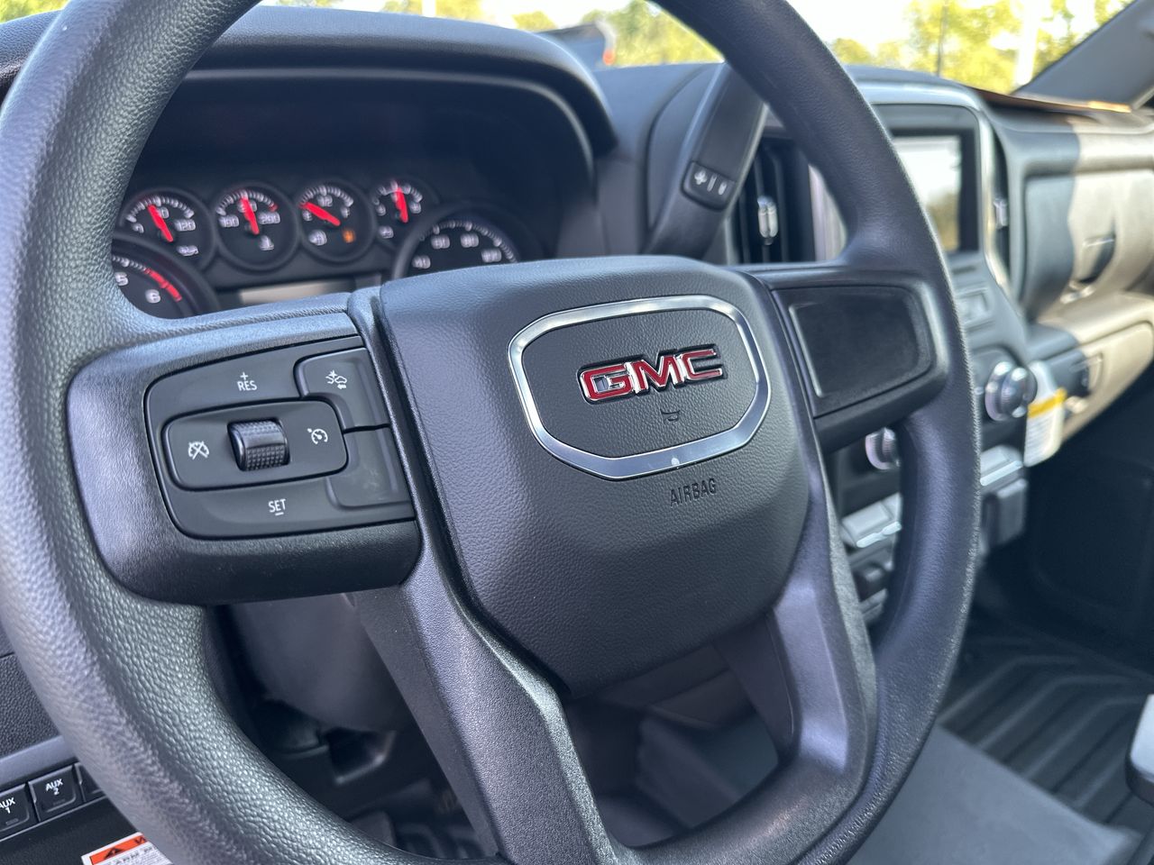 2025 GMC Sierra 2500 HD Pro