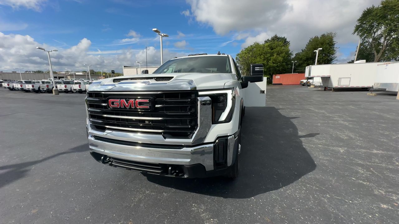 2025 GMC Sierra 2500 HD Pro