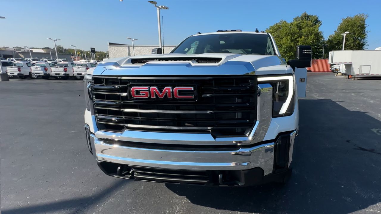 2025 GMC Sierra 2500 HD Pro