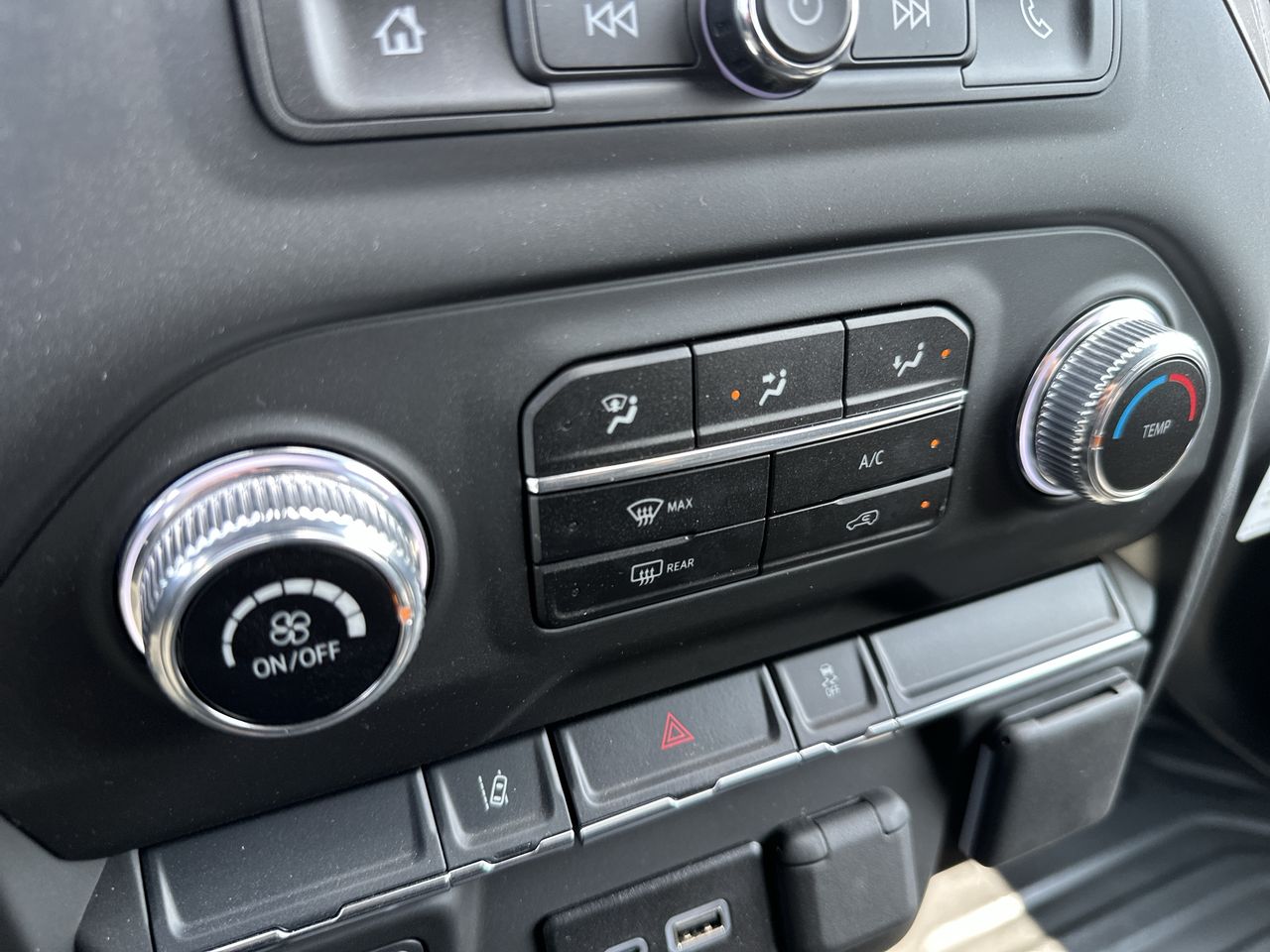 2025 GMC Sierra 3500 HD Chassis Cab Pro