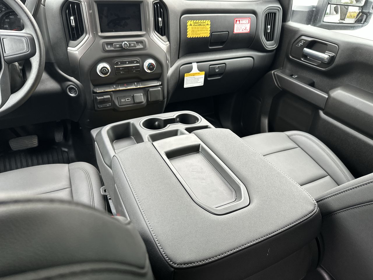 2025 GMC Sierra 3500 HD Chassis Cab Pro