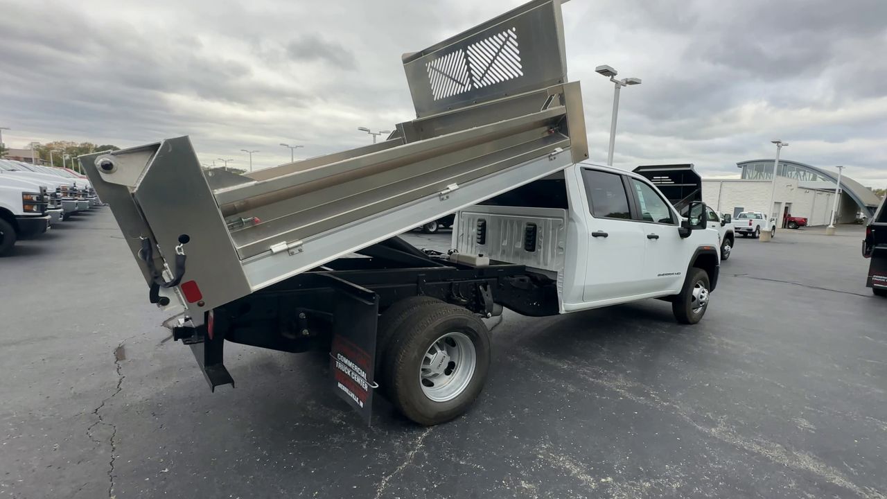 2025 GMC Sierra 3500 HD Chassis Cab Pro