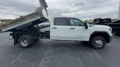 2025 GMC Sierra 3500 HD Chassis Cab Pro