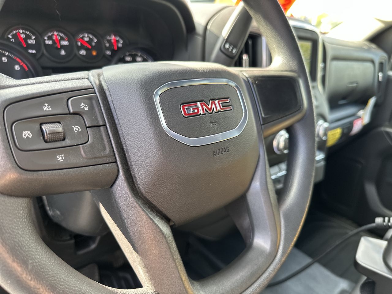 2025 GMC Sierra 3500 HD Chassis Cab Pro