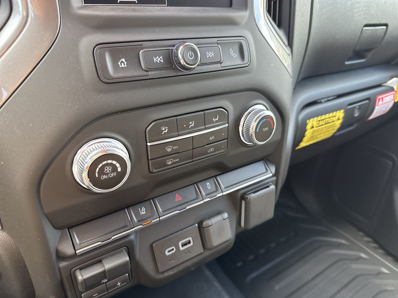 2025 GMC Sierra 3500 HD Chassis Cab Pro