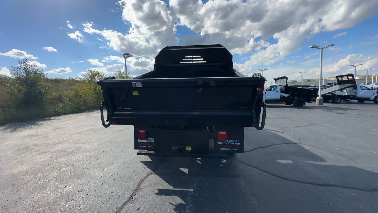 2025 GMC Sierra 3500 HD Chassis Cab Pro