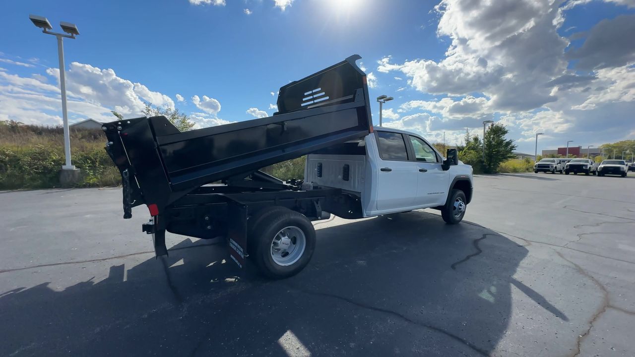 2025 GMC Sierra 3500 HD Chassis Cab Pro