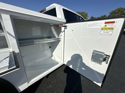 2025 GMC Sierra 3500 HD Chassis Cab Pro