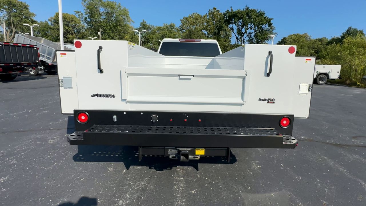 2025 GMC Sierra 3500 HD Chassis Cab Pro