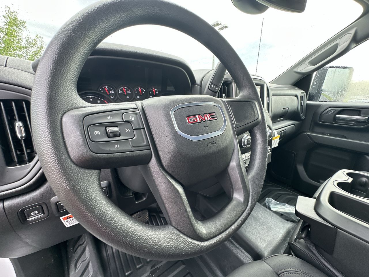 2025 GMC Sierra 2500 HD Pro