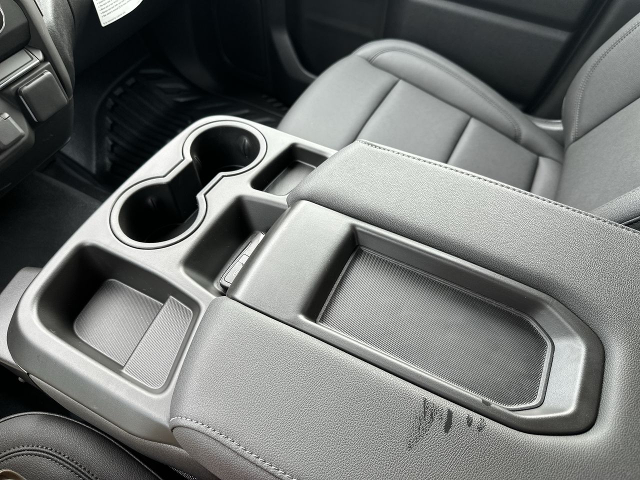 2025 GMC Sierra 2500 HD Pro