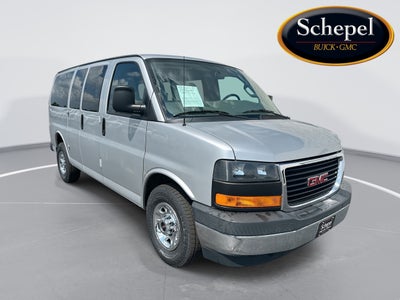 2017 GMC Savana Passenger 2500 LT